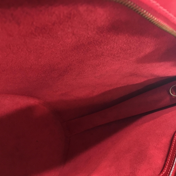 Authrntic Epi St Jaques Bag - Picture 3 of 9